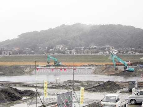24年03月 小竹地区右岸合流部掘削工事